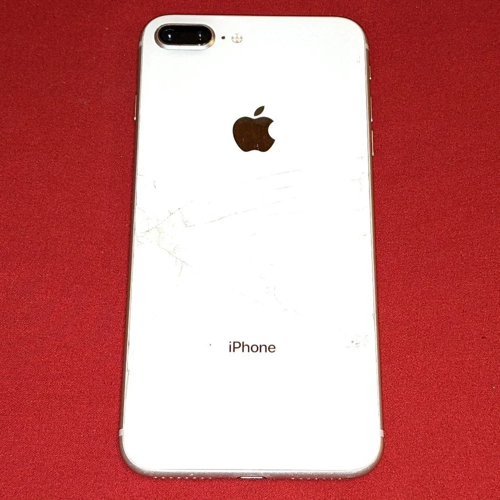 iPhone 8 Plus (A1897) - 64 GB #3 (For parts)***